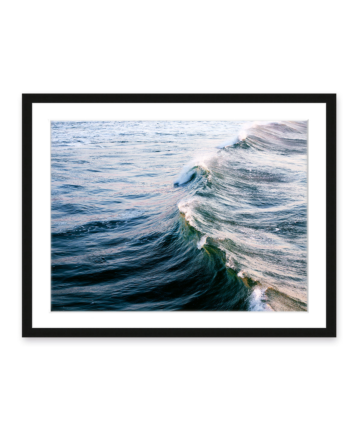 minimal blue ocean wave in black frame